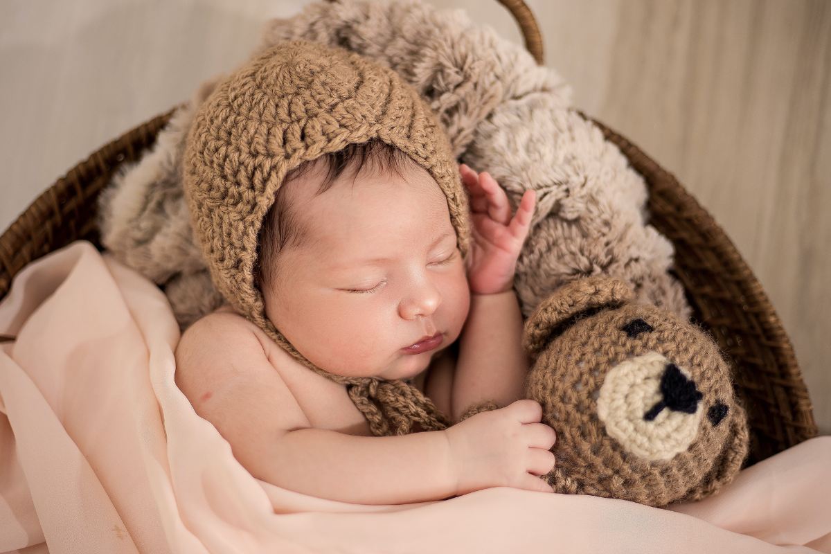 newborn photoshoot of little baby